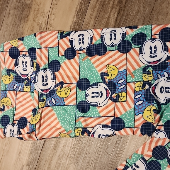 NWT LulaRoe x Disney leggings one size - Picture 2 of 2